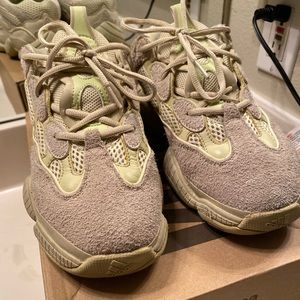 AUTHENTIC YEEZY 500 SUPER MOON YELLOW